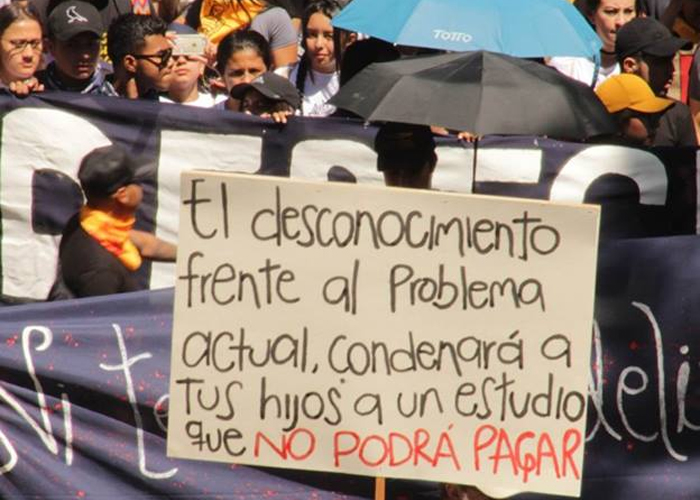 Educación y satrapía colombiana: un cóctel explosivo