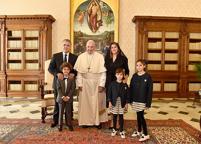 Bendición papal a la familia Duque