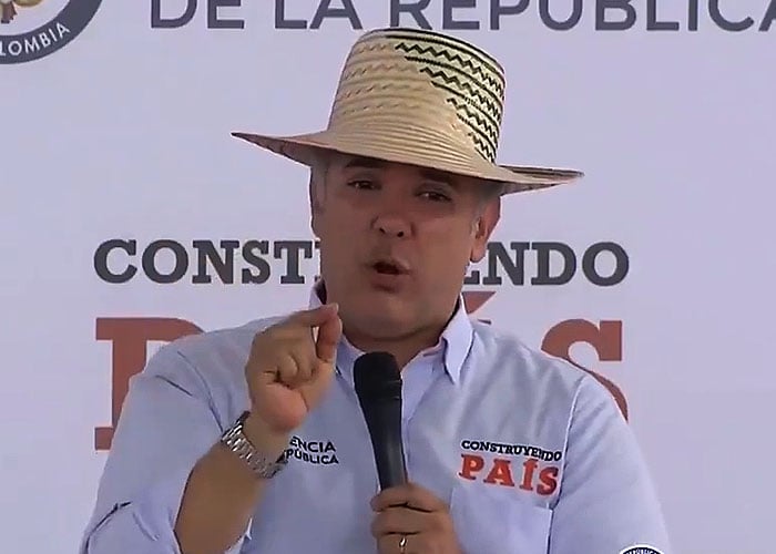 El agua del tinto y el ceviche que mandaron a la cama al Presidente