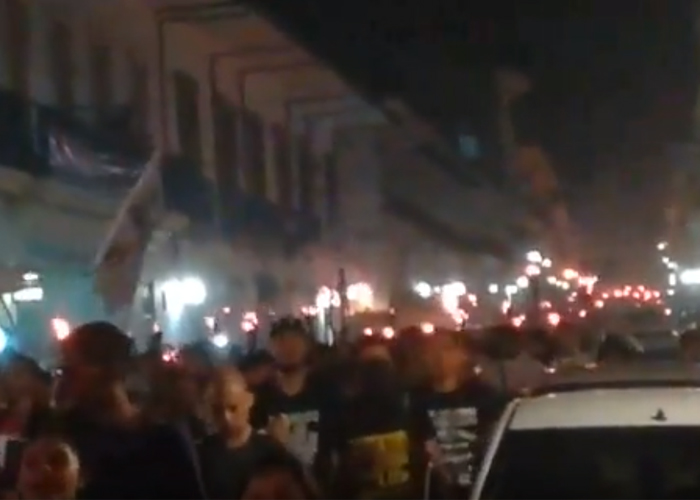Con antorchas continúa la protesta estudiantil en el centro de Popayán