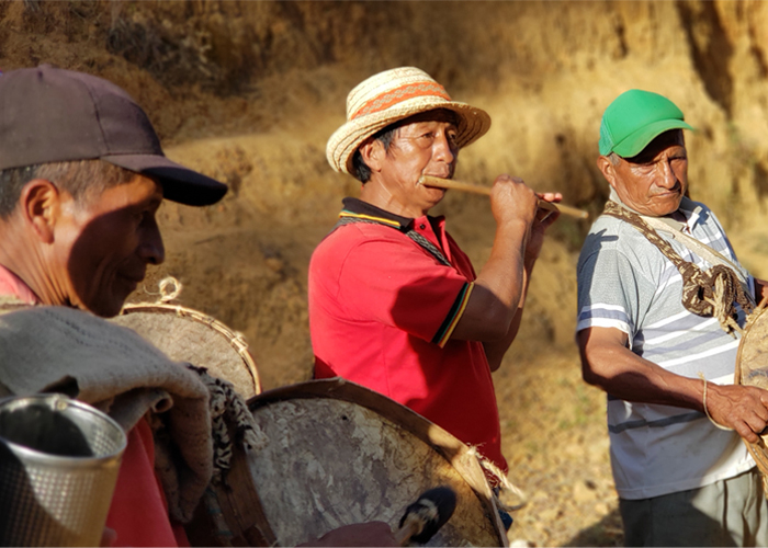 Indígenas y medios de comunicación, una complicada relación