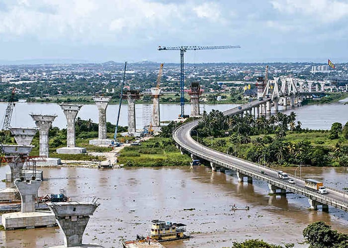 Sedimentación del río Magdalena y puente Pumarejo