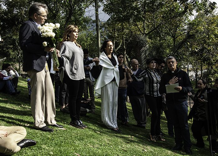 Los 11 diputados del Valle del Cauca ahora tienen un bosque en Bogotá - -- Las2orillas - Los 11 diputados del Valle del Cauca ahora tienen un bosque en Bogotá