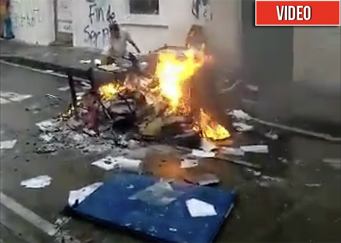 A bombas molotov, los estudiantes; a perdigones, el Esmad