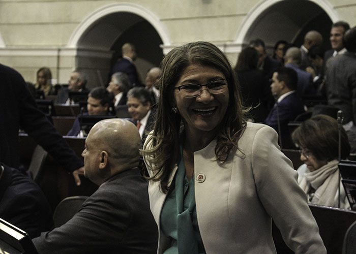  - La viuda de Manuel Marulanda, la nueva voz del Partido Farc