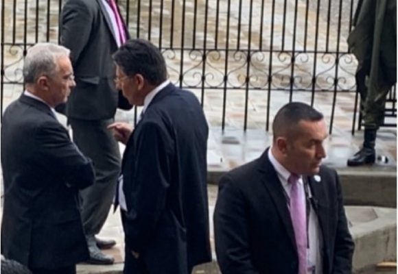¿A qué fueron Uribe y el fiscal Martínez a la Casa de Nariño?