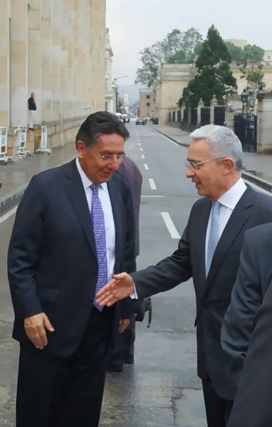  - ¿A qué fueron Uribe y el fiscal Martínez a la Casa de Nariño?