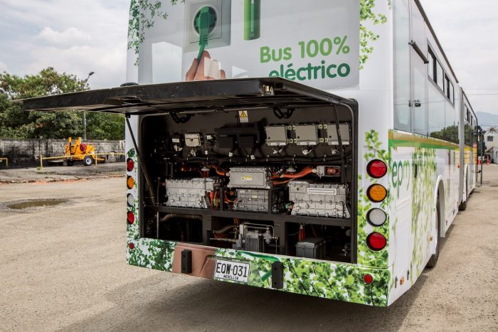  - Federico Gutiérrez hizo lo que Peñalosa no pudo: buses eléctricos en su ciudad