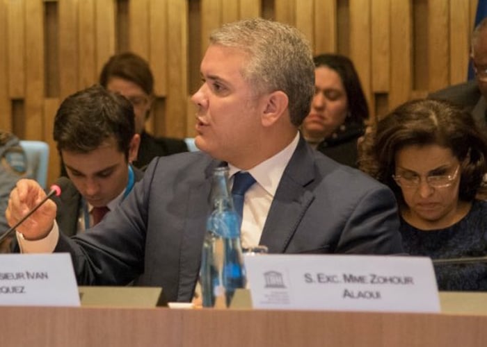 Evasión en dos actos: Duque en París