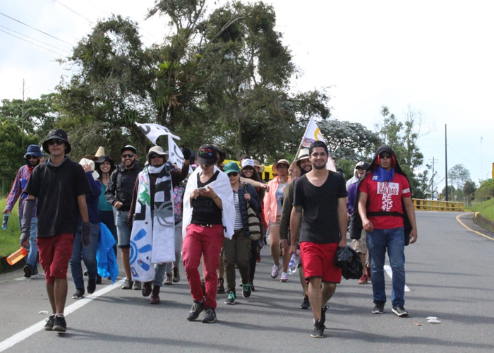 Caminando a Bogotá, estudiantes sin parar