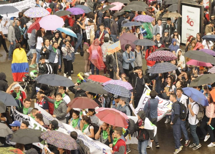 ¿Estudiantes desadaptados o adoctrinados?
