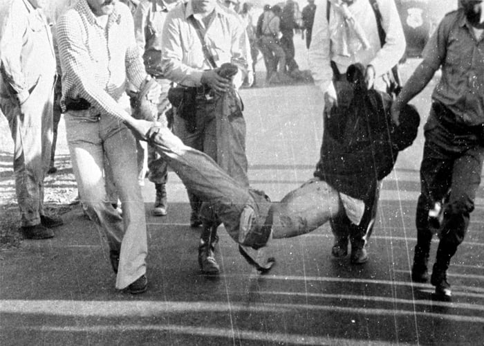 Trece masacres, trece historias sobre la crudeza y belleza de la condición humana