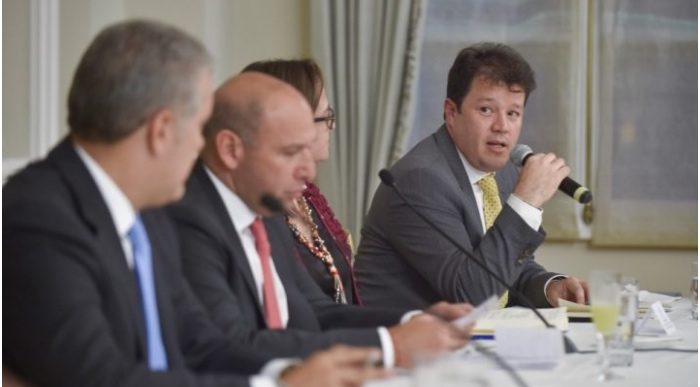  - Los dos poderosos detrás de la Ley TIC