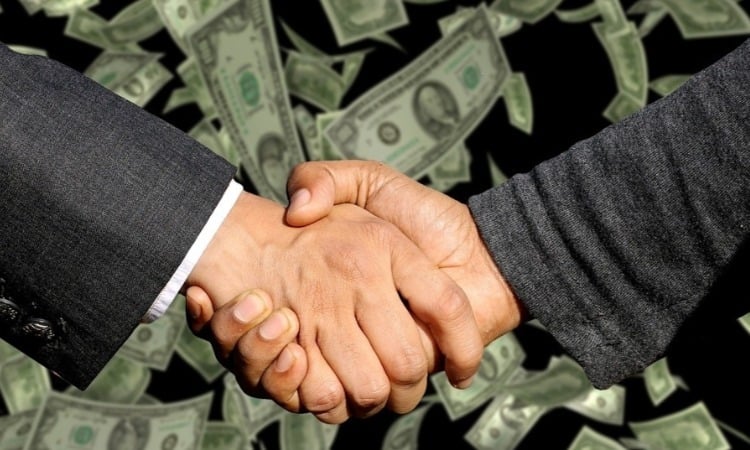 El primero no va contra nadie