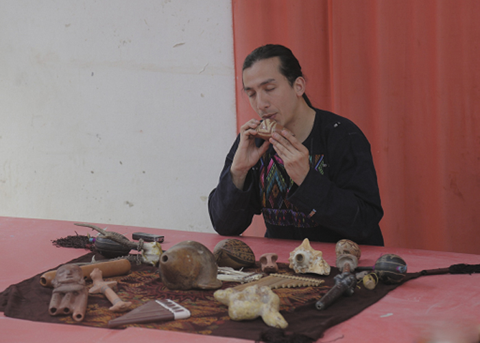 Esteban Valdivia y su impulso a la arqueomusicología en Colombia