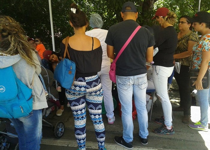 Cómo hacerse el “toche” en las calles de Cúcuta con los migrantes...