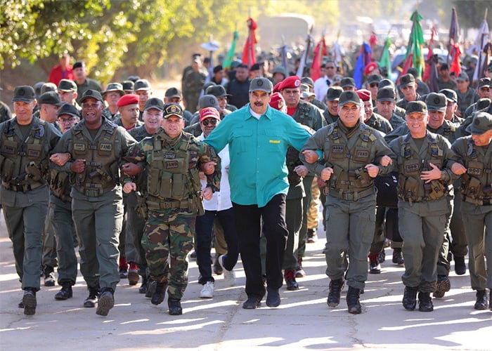 Video: Las milicias armadas que defienden a Maduro