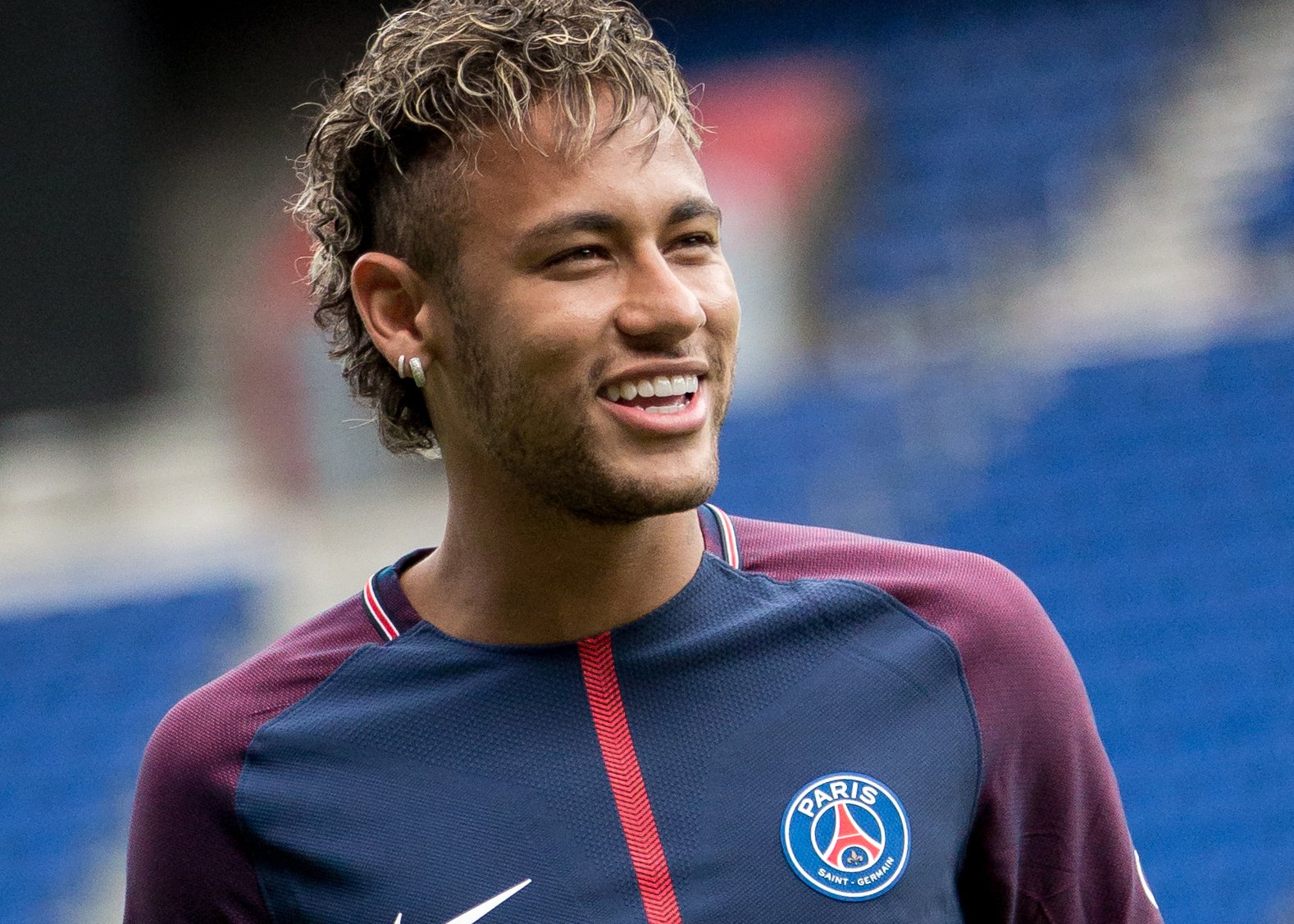[Video] ¡No me toques los cojones!: Neymar desprecia al Barça