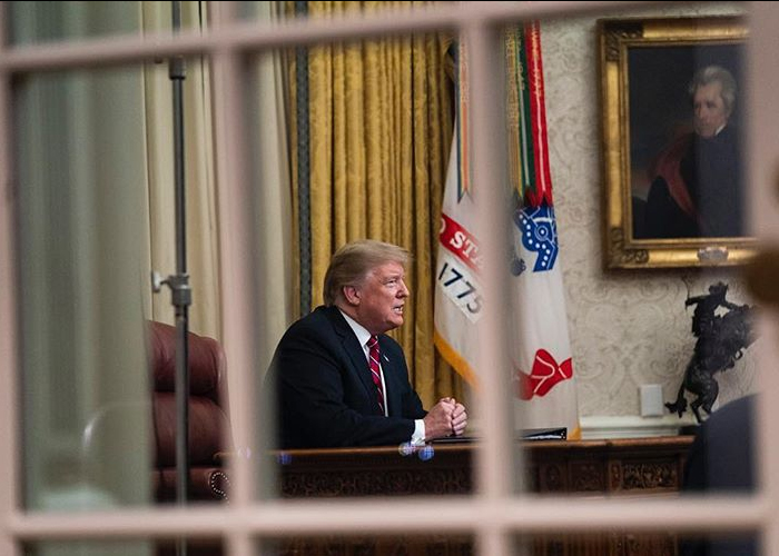 Trump juega a tres bandas con Venezuela