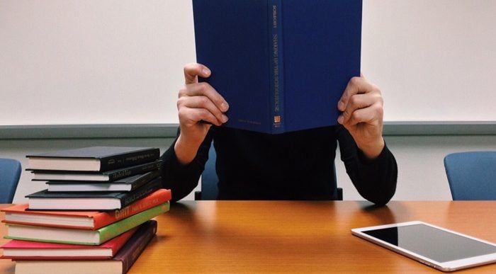  - Los maestros y sus relaciones de poder en el aula