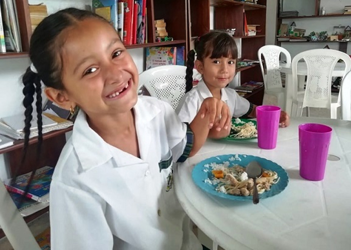 En Tuluá, estudiantes reciben alimentación desde el primer día de clases