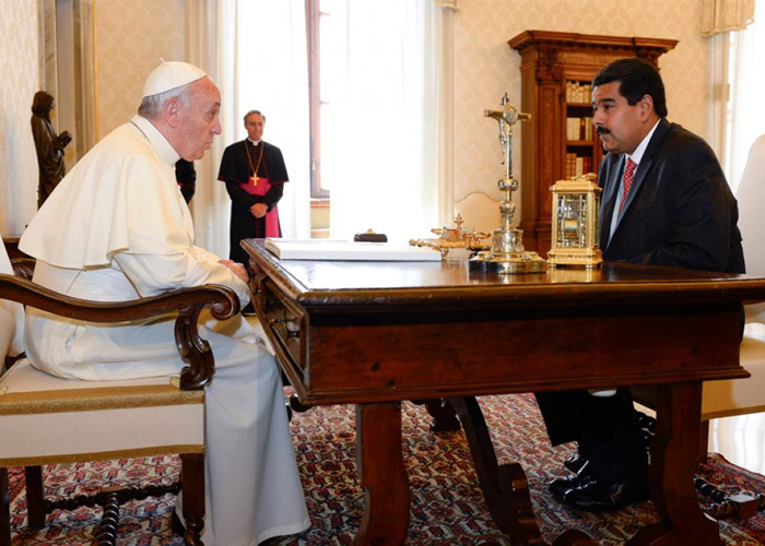 Veinte expresidentes quieren que el papa Francisco tumbe a Maduro