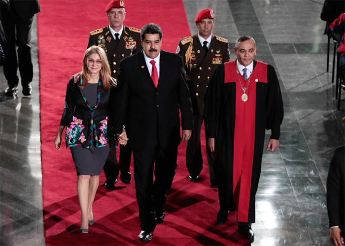 La pasarela de Maduro y Cilia Flórez camino al poder