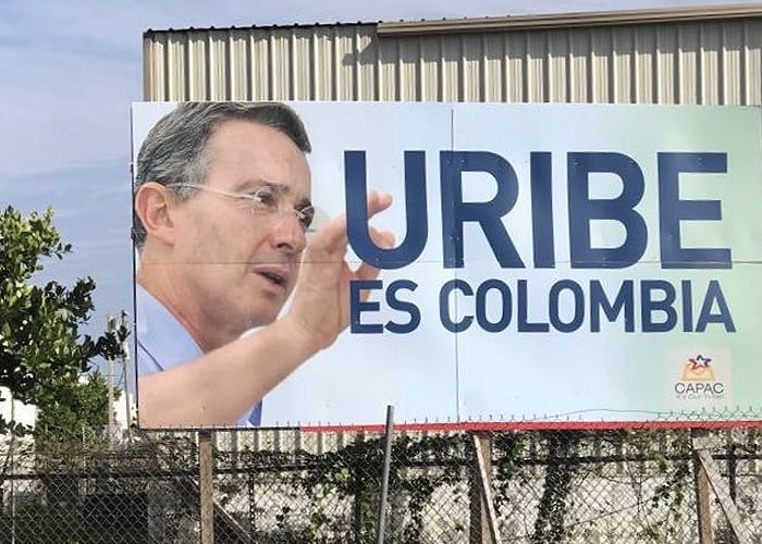 La impactante valla de Uribe en Miami