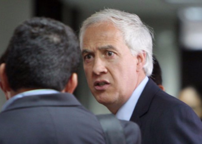 A Samuel Moreno se le acabó la tranquilidad en la Escuela de Carabineros