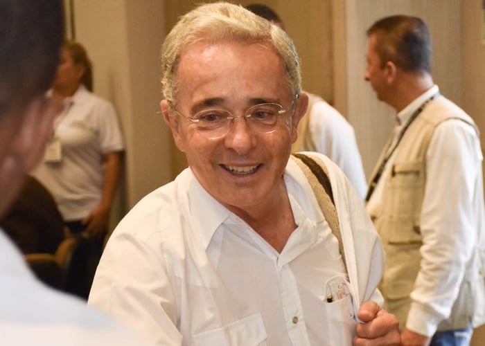 Señor Uribe, ya es hora de mostrar su “corazón grande”