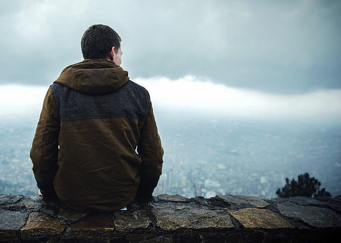 Una sociedad que le da la espalda a la verdad