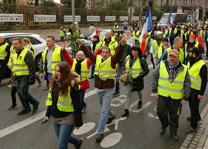Y si Jean-Jacques Rousseau se levantara de la  eternidad, ¿qué diría de los chalecos amarillos?