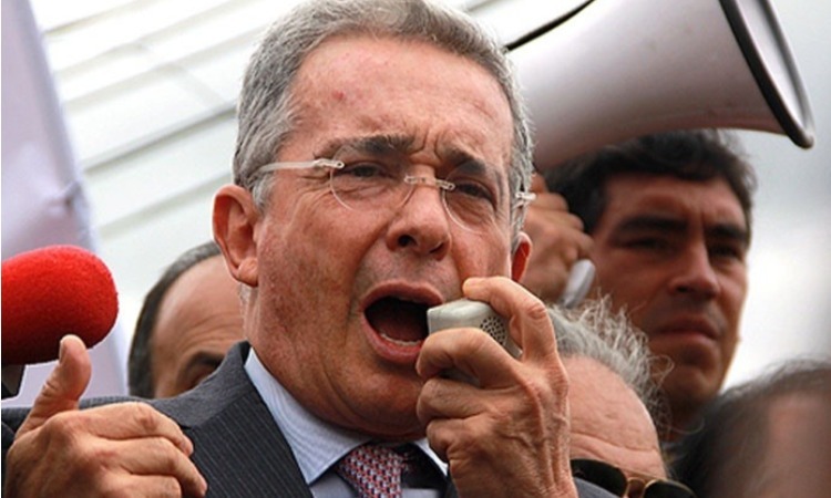 Con el uribismo se ha perdido toda mesura