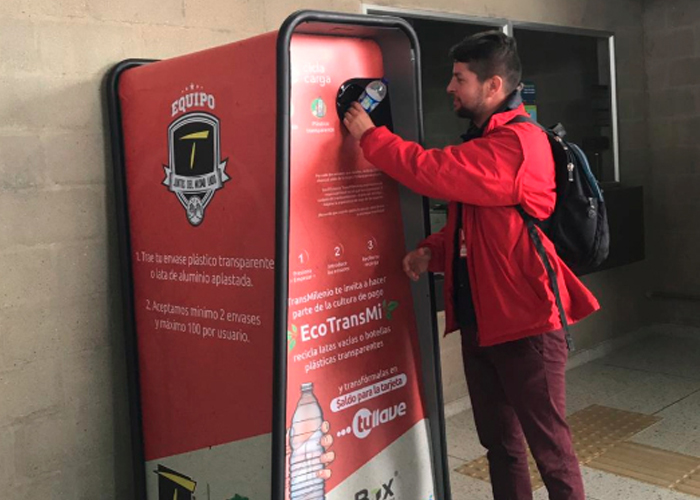 Reciclaje por recargas: la apuesta ambiental de TransMilenio