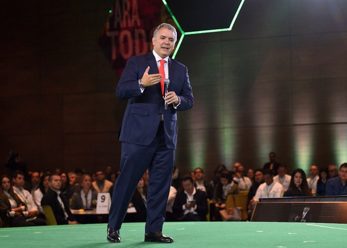 Presidente, los empresarios necesitamos su ayuda