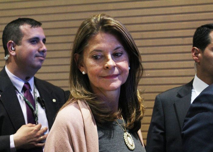 En Colombia, faltan mujeres en política