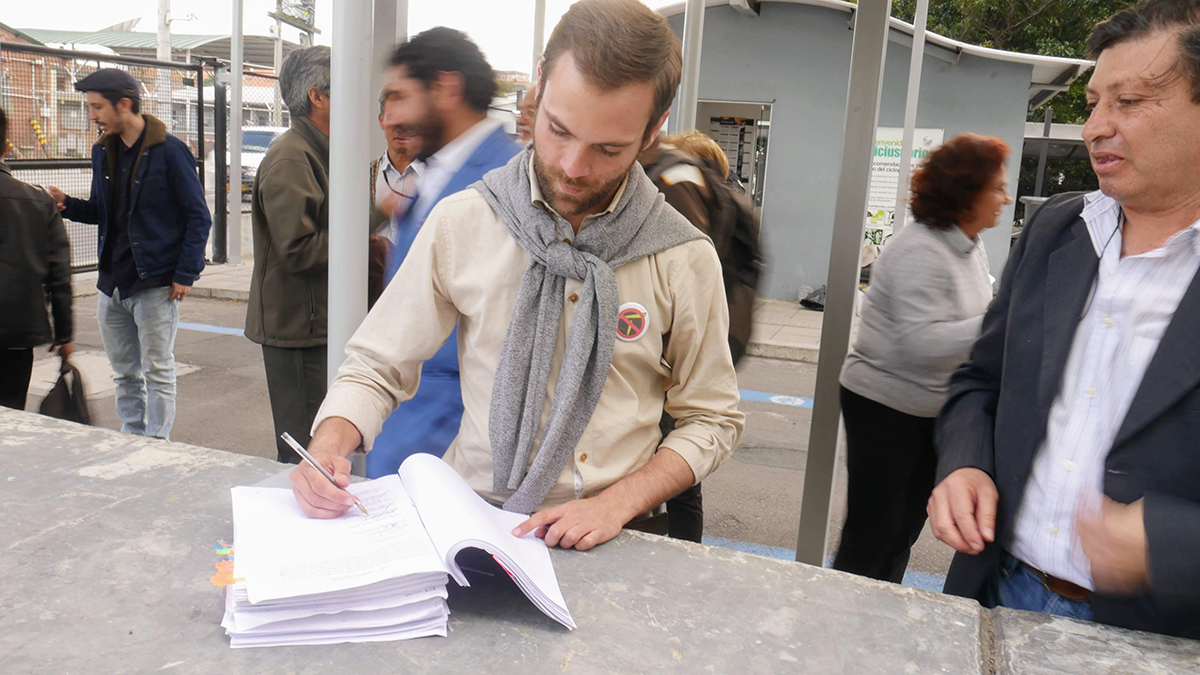 Figura como demandante Edmundo López Gutiérrez, abogado y vocero del Comité.