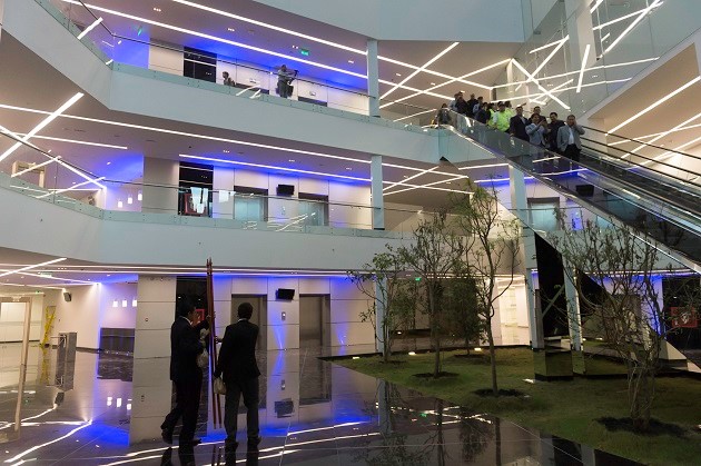 El elefante blanco de Unasur con el que se encartó Lenin Moreno - -- Las2orillas - El elefante blanco de Unasur con el que se encartó Lenin Moreno