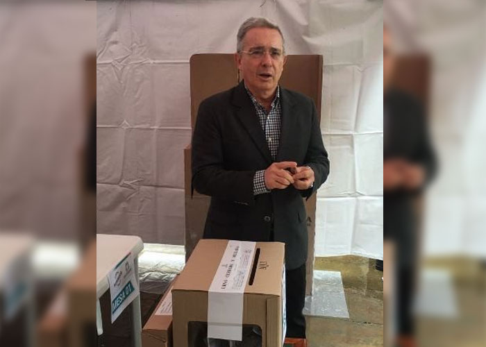 La trillada estrategia del uribismo para las regionales de octubre