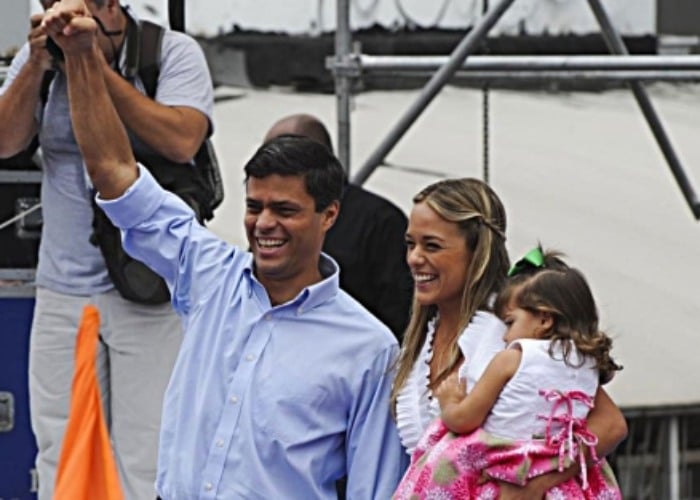 Leopoldo López y su familia, de huéspedes en la Embajada de Chile