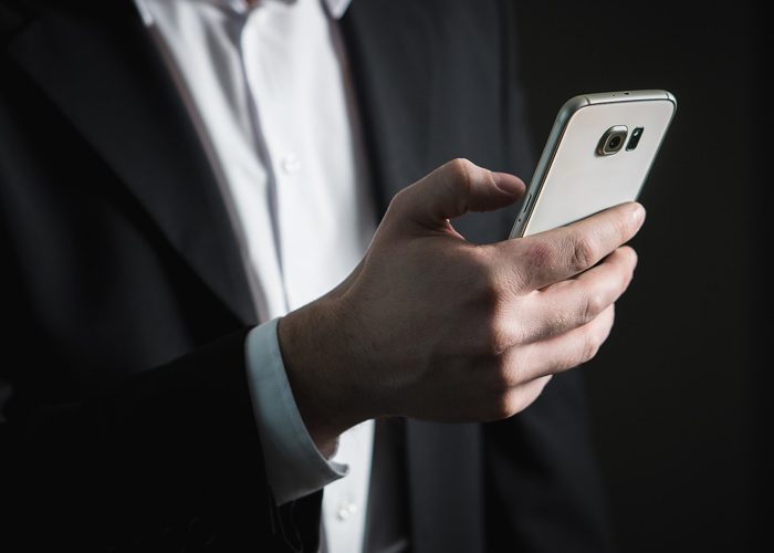 Lenguaje violento, lenguaje corrupto