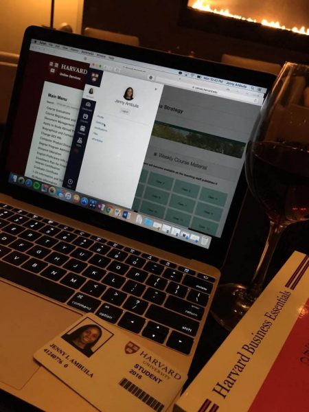  - El extravagante Facebook de Jenny Ambuila