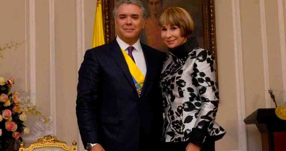 La Ministra de Trabajo se le insubordinó a Duque