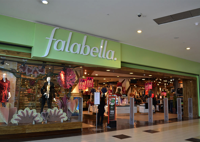 Aclaración de Falabella a queja de una cliente