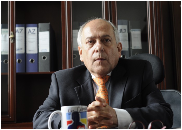 Emergencia de salud de José Obdulio Gaviria en plena sesión del Congreso