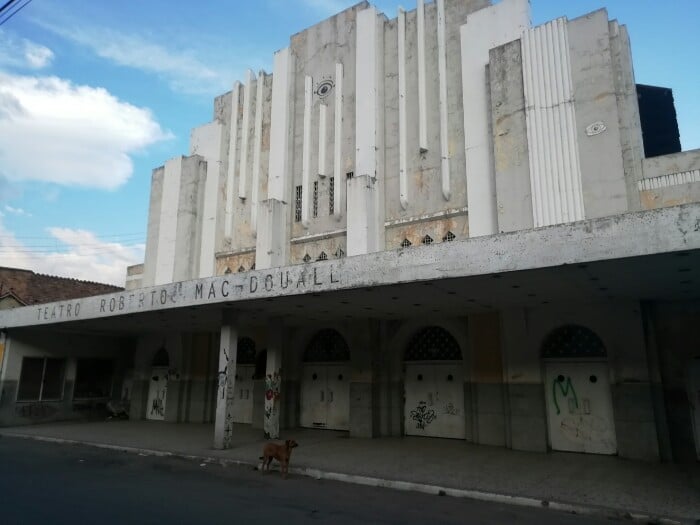 El Teatro Roberto Mac-Douall, patrimonio nacional presa del olvido