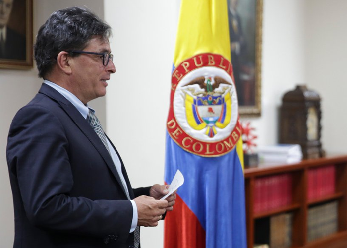 Señor Carrasquilla, ¿de verdad no sabe por qué hay desempleo en Colombia?