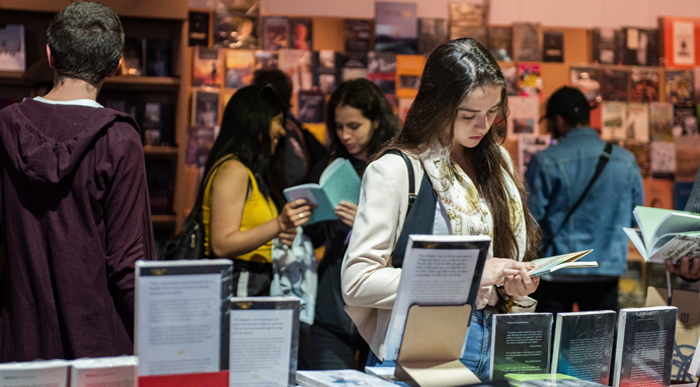  - Paz, la palabra que resonó en la fiesta del libro