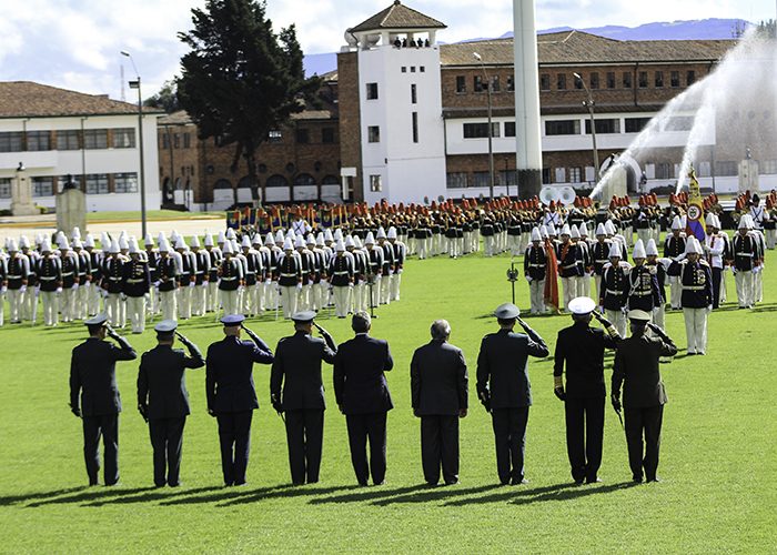 - La costosa celebración del ascenso de los tres generales con vuelo de Kfir