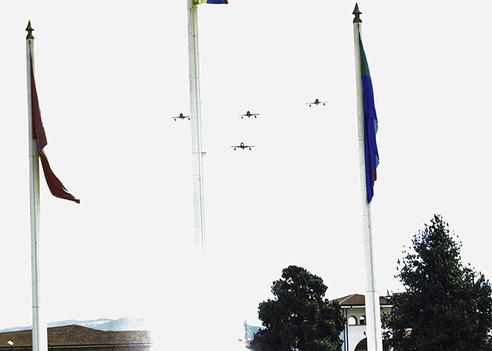  - La costosa celebración del ascenso de los tres generales con vuelo de Kfir